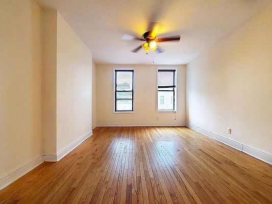 1st image of 676 Lincoln Pl APT 4