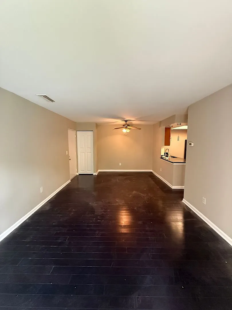 Photo 2 of 18 - 14807 Rydell Rd #B1 - Centreville, VA Building Photo - 14807 Rydell Rd #B1
