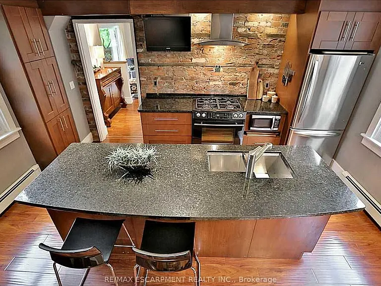 1276 Spring Gardens Rd — Photo 5