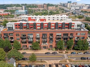 600 Broadway Ave NW APT 411, Grand Rapids, MI 49504