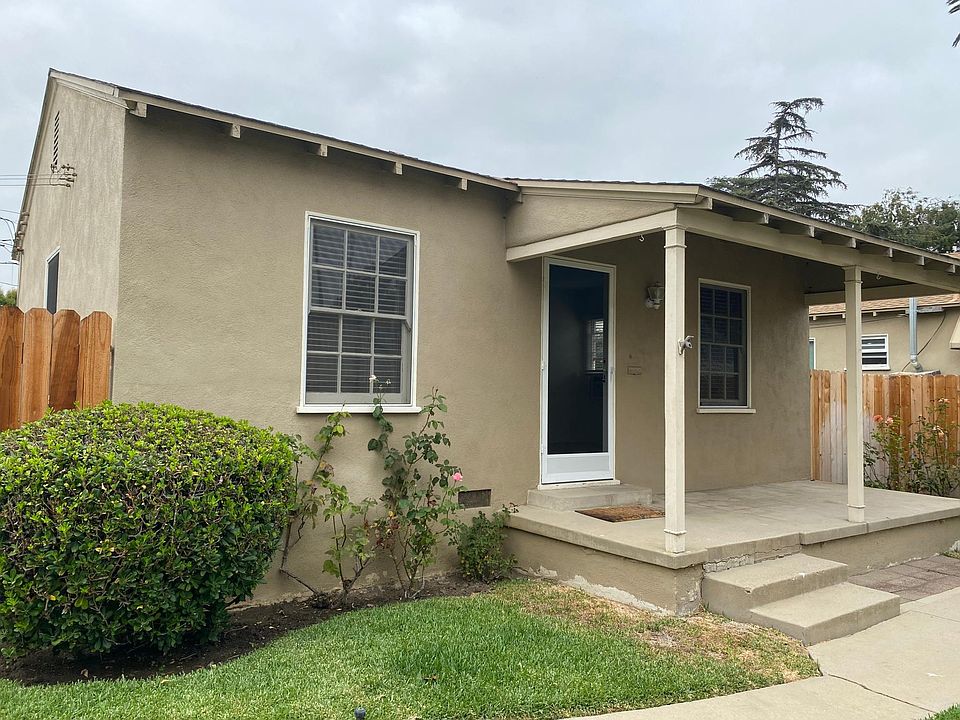 Front of the back house.