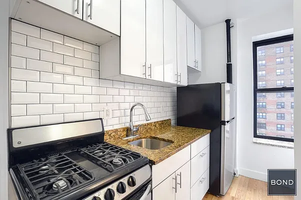 Rented by Bond New York | media 20