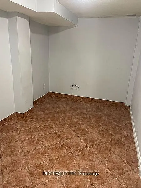 2 bed, $1,700 — Photo 3