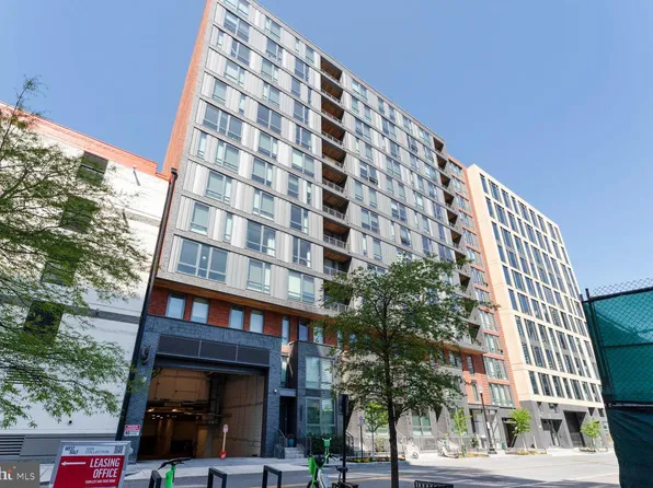 1211 Van St SE APT 613, Washington, DC 20003