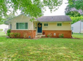 1301 Mark Trail Rd, Lyndon, KY 40242