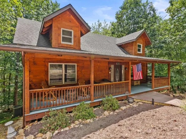 5066 Trevino Dr, Mc Gaheysville, VA 22840