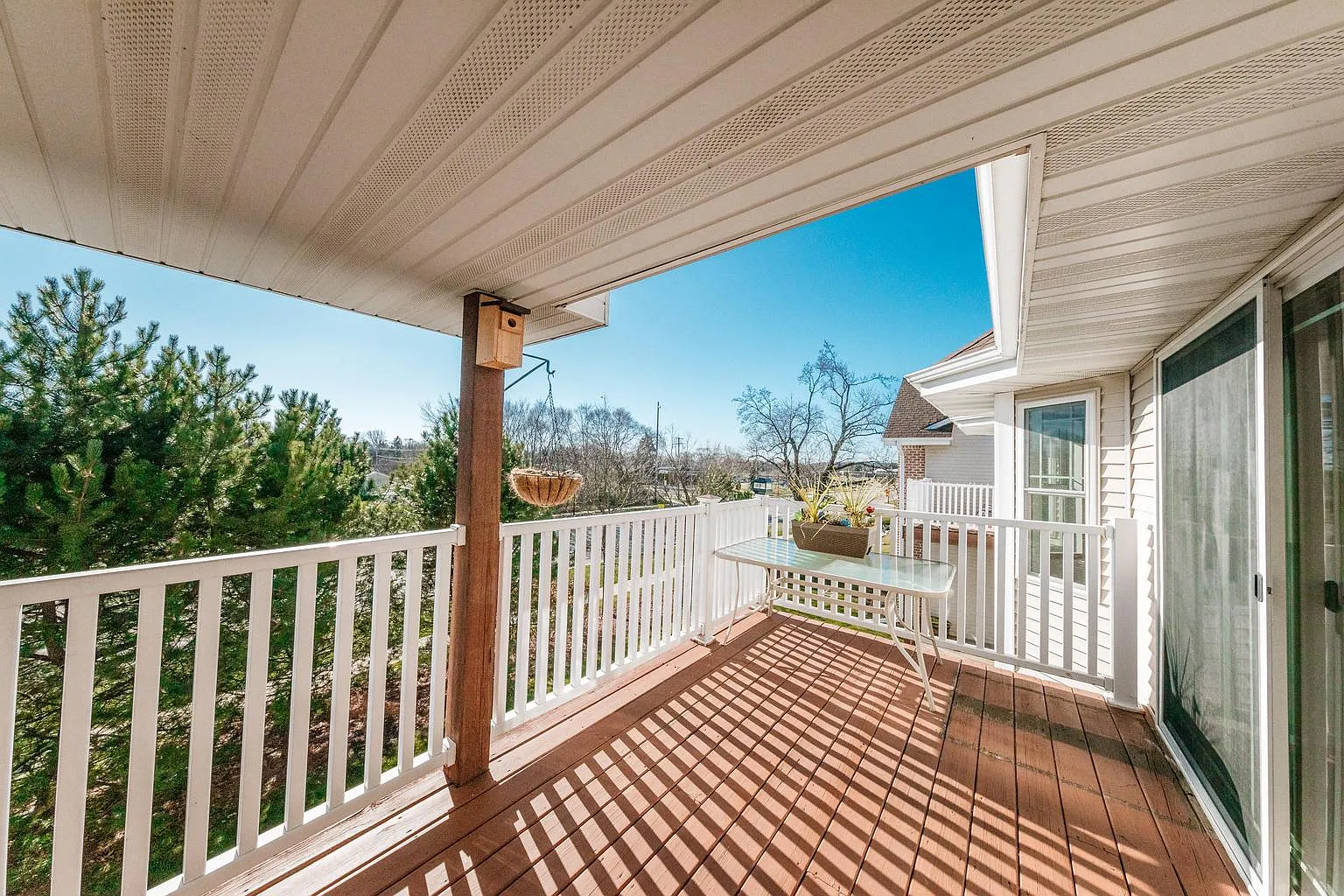 3 bed, 1755 sqft, $2,595 — Photo 4