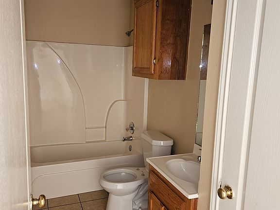 5th image of 1006 Lilia Dr APT 22