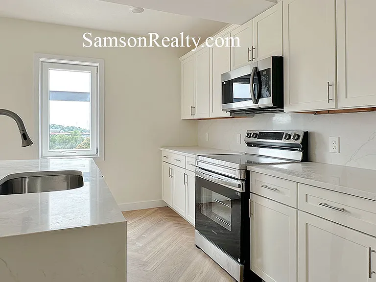 155 Gano St #402 — Photo 6
