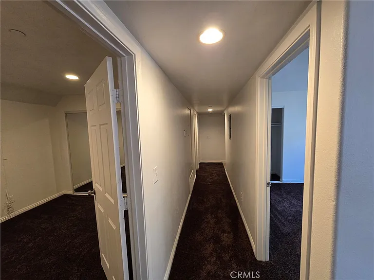 10218 S San Pedro St — Photo 6
