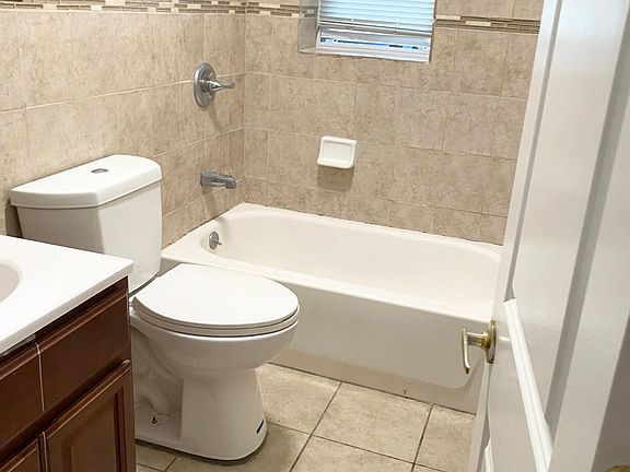 4th image of 416 53rd St #12C
