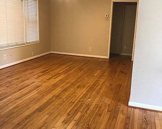 2nd image of 734 Lansdown Dr
