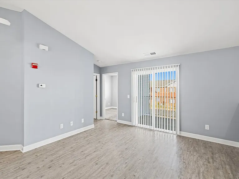 Cross Lake Apartments — Photo 41