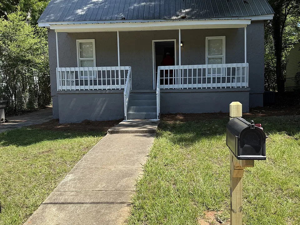 109 Wright St