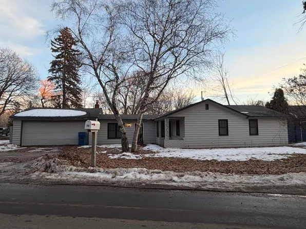 15 Pleasant Ave, Tonka Bay, MN 55331