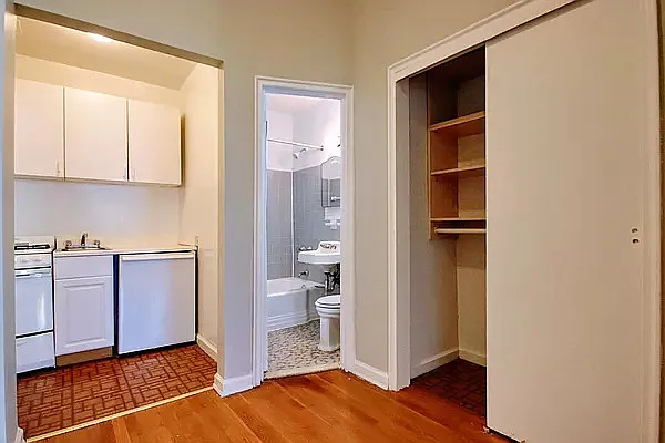 Rented by Highline Residential | media 7