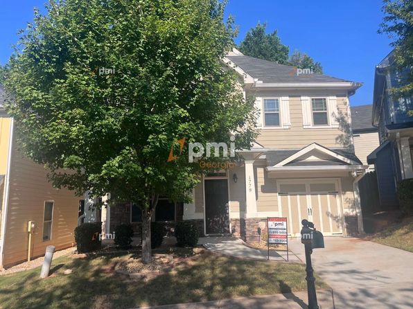 1778 Maple Walk Cir SW