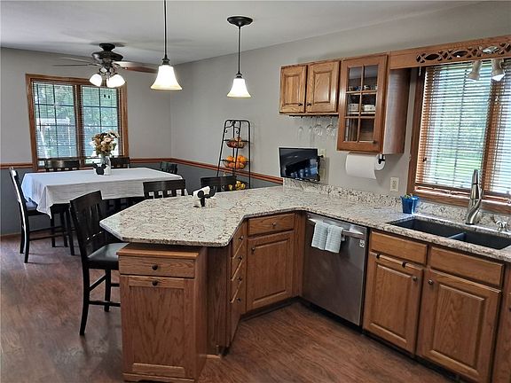 5th image of 3917 Birch Crest Lane