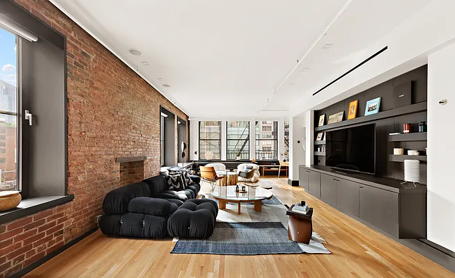 Rented by Brown Harris Stevens | media 27