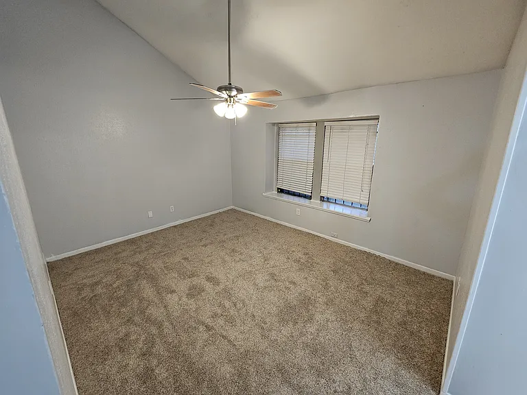 5702 Easthampton Dr #D — Photo 6