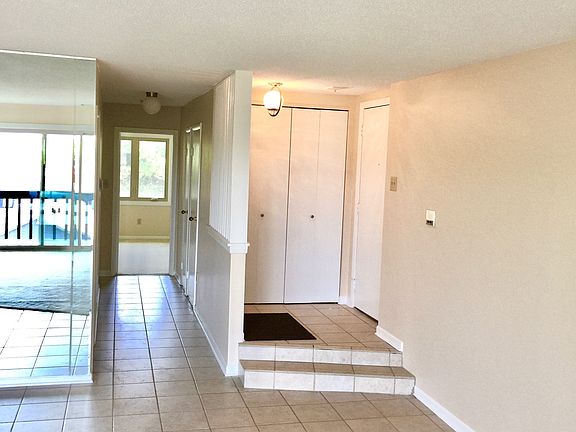 4th image of 2527 E Lakeshore Dr Unit A-44