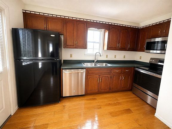 5th image of 77 Miranda Rd