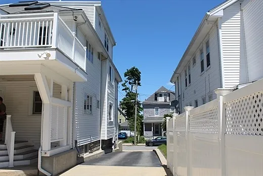 28 Orchard St — Photo 10
