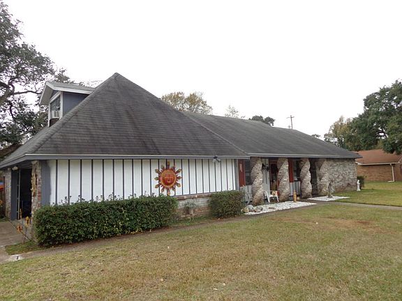 2nd image of 11161 Alden Dr