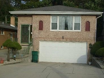 1st image of 1011 Hirsch Blvd