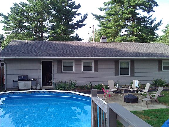 2nd image of 25 Paige Dr