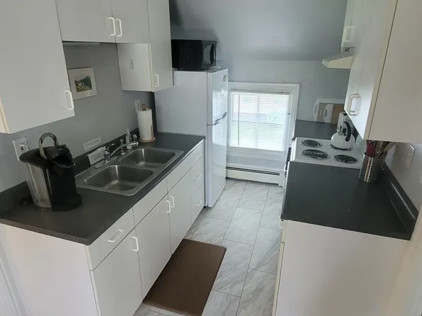 172 Forest Ave #A, Bangor, ME 04401