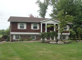 7 Parsons Rd, Kendall Park, NJ 08824