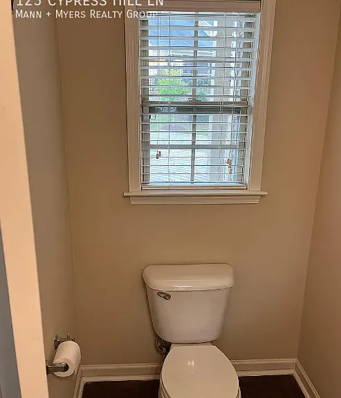 123 Cypress Hill Ln — Photo 7