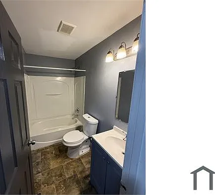 3 bed, 864 sqft, $1,049 — Photo 3