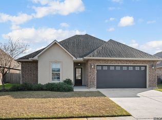 38323 Cotton Creek Ave, Prairieville, LA 70769