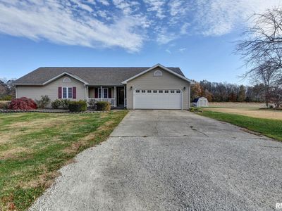 3830 Lake Dr, Taylorville, IL, 62568