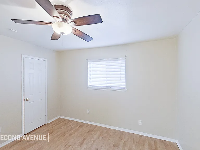 1835 Wren Dr — Photo 8