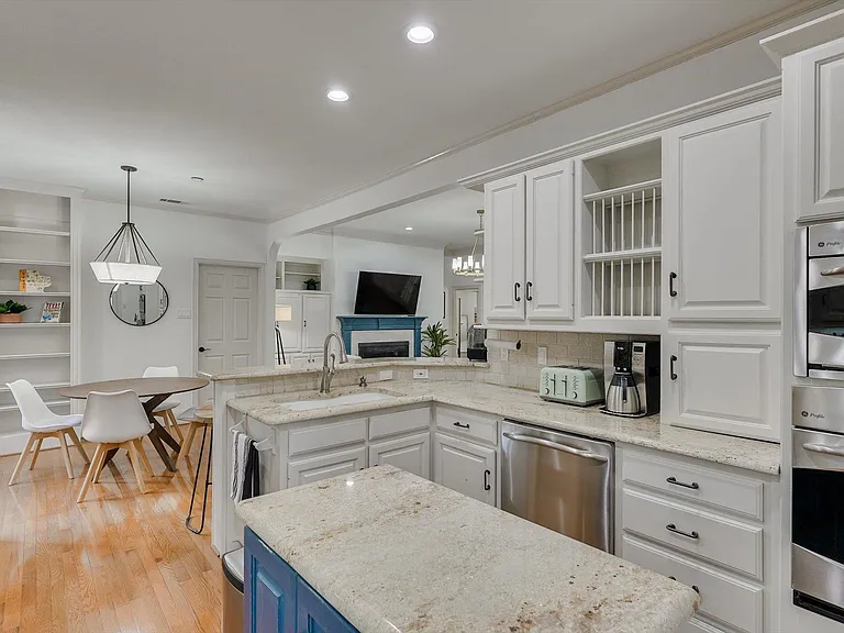 1811 Forest Meadow Ln — Photo 15