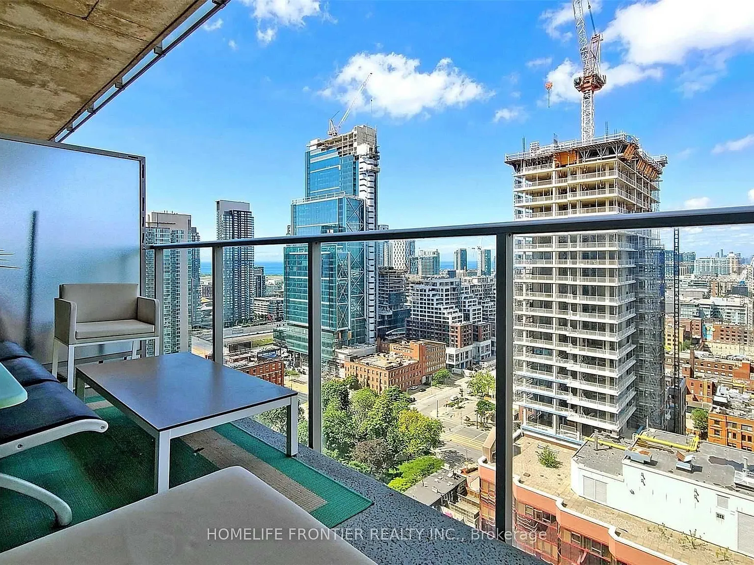 M5v Condos — Photo 2