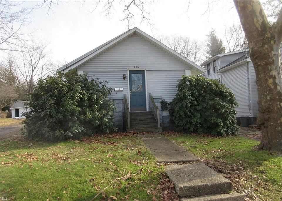 2nd image of 138 Washington Ave