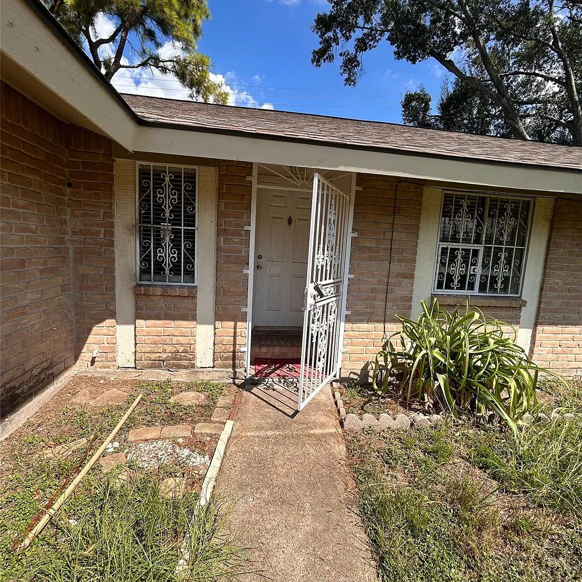 3 bed, 2.0 bath, 1884 sqft, $1,850 — Photo 3