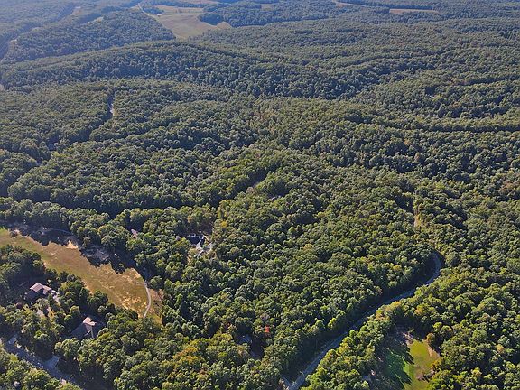 4th image of 3 Woods Dr
