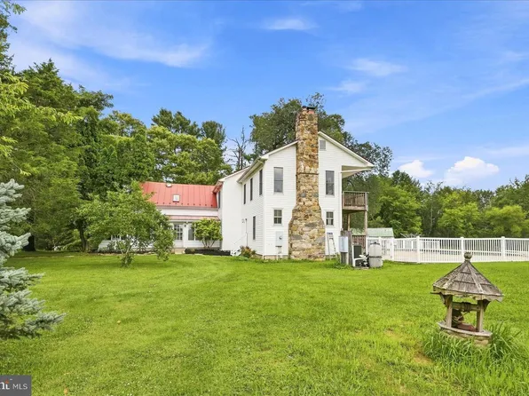 13732 Harpers Ferry Rd, Purcellville, VA 20132