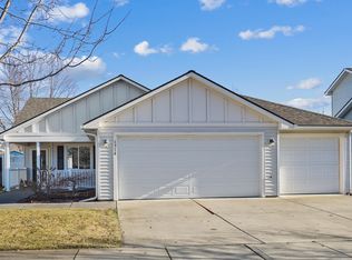 1914 N Cavalier Rd, Greenacres, WA 99016