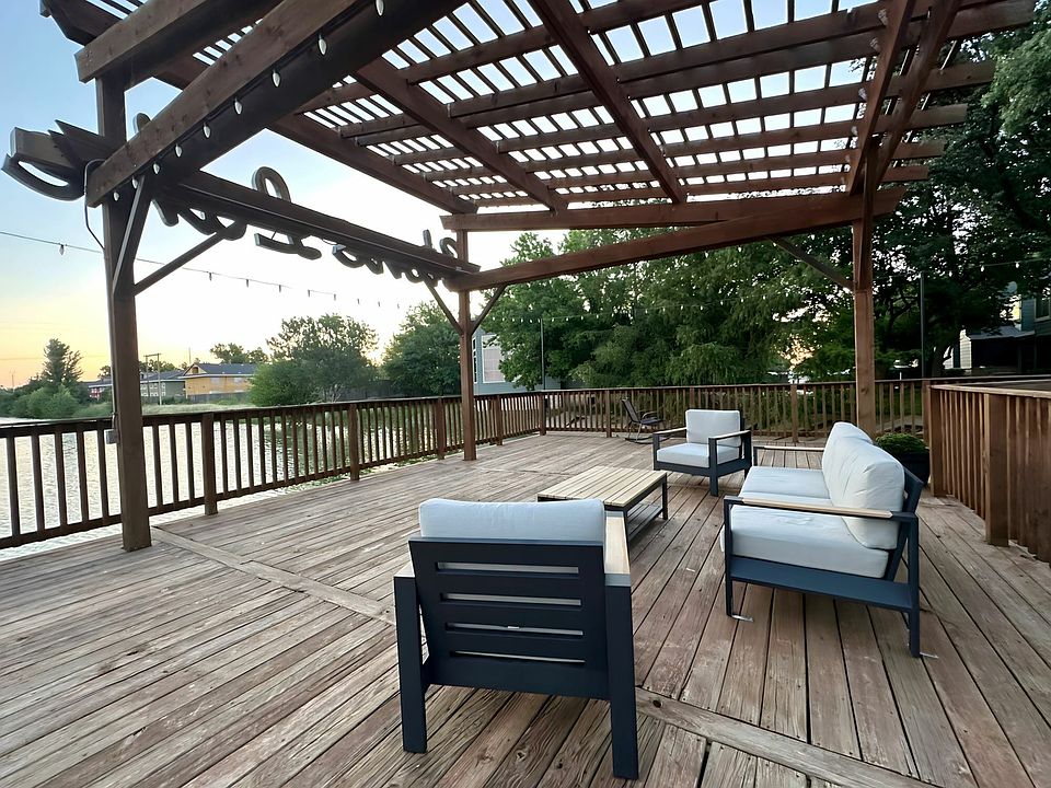 Lake View and Deck