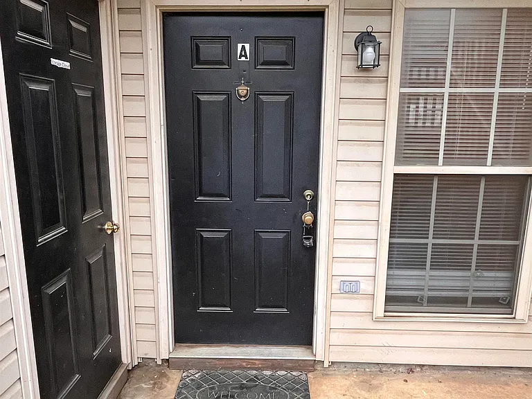 5005 Chancellor Sq NW #A — Photo 2