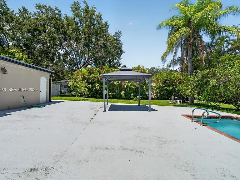 12935 SW 81st Ave — Photo 37