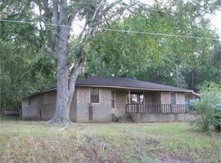 4276 County Road 16, Roanoke, AL 36274