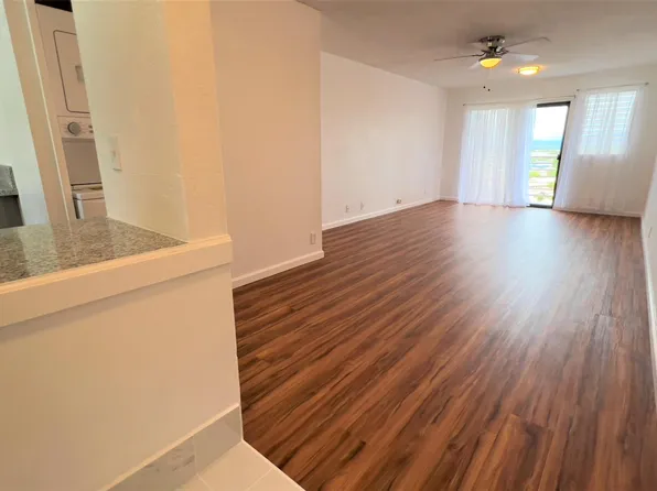 98-630 Moanalua Loop APT 220, Aiea, HI 96701