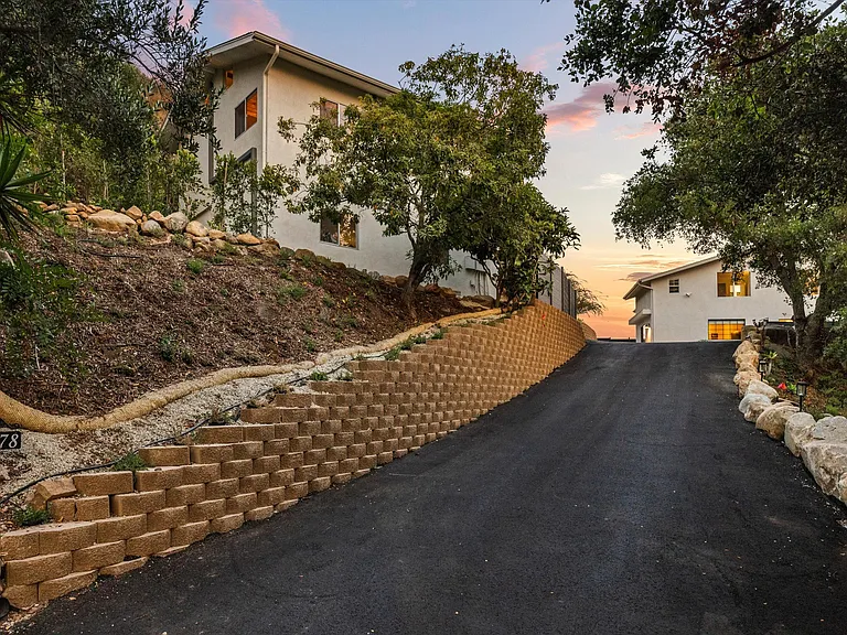 1378 Sycamore Canyon Rd — Photo 39